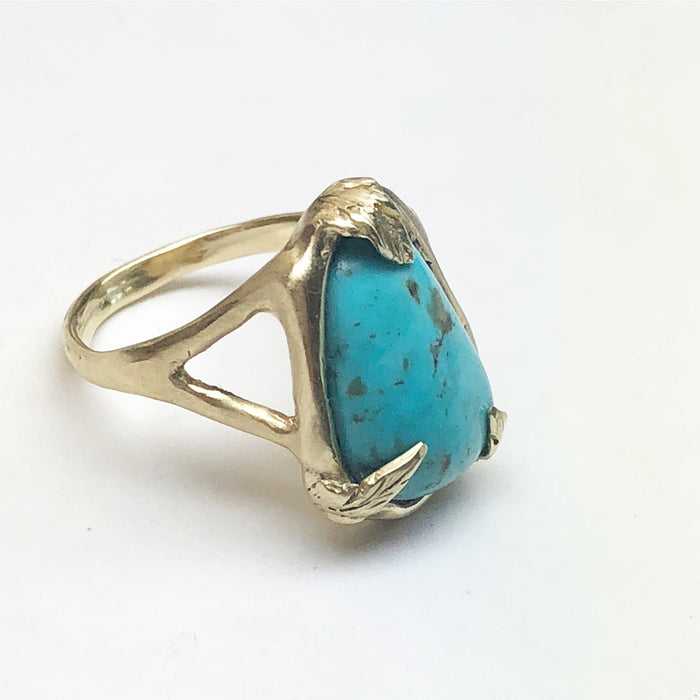 Turquoise with Leaf Prongs