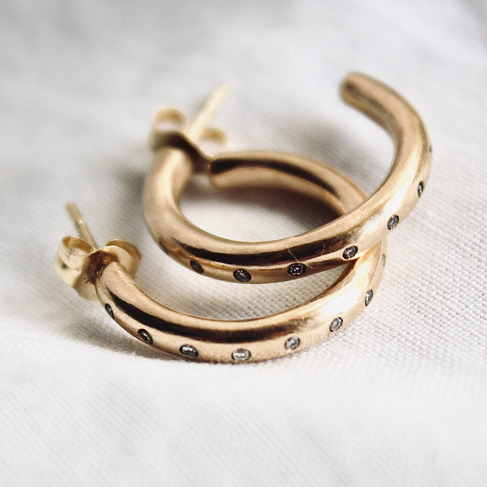 Love Hoops medium Earrings