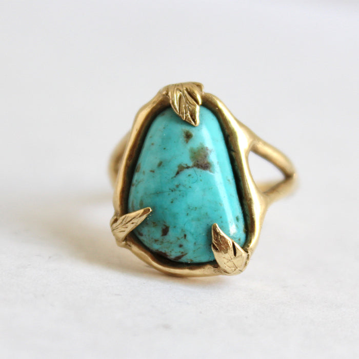 Turquoise with Leaf Prongs
