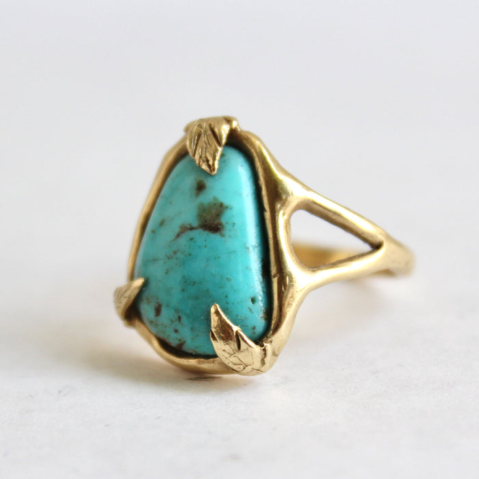 Turquoise with Leaf Prongs